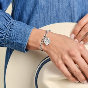 Colección de Dijes para Mamá James Avery en Plata de Ley S925, Esmalte y Grabado '<span class=keywords><strong>Te</strong></span> <span class=keywords><strong>Amo</strong></span> Mamá', Regalo para el Día de la Madre - Product Image 6