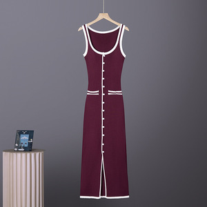 Abito Chic Stile Europeo e Americano 2026 <span class=keywords><strong>con</strong></span> Spalline Sottili, Sexy e Attillato, Design <span class=keywords><strong>con</strong></span> Bottoni e <span class=keywords><strong>Spacco</strong></span>, <span class=keywords><strong>Vestito</strong></span> Aderente sui Fianchi - Product Image 3