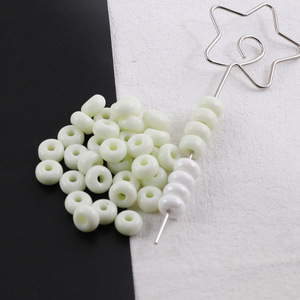 Cuentas redondas planas de vidrio de 10 mm, color blanco jade, para la fabricación de joyas, accesorios de bricolaje - Product Image 4