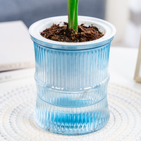 Pot de fleurs auto-arrosant en plastique côtelé coloré pour la décoration intérieure et extérieure, vente en gros