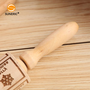 Rouleau à pâtisserie en bois motif <span class=keywords><strong>pain</strong></span> <span class=keywords><strong>d</strong></span>'épice outil de cuisson Noël en bois gaufré pour pâtisserie Fondant Cookie Biscuit - Product Image 4