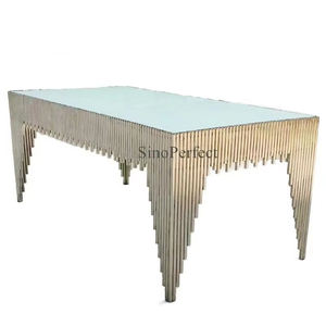 Fabricación de Sillas y Mesas de Acero Inoxidable de Forma Cuadrada en Negro y Dorado para Eventos, Bodas y Salones de Fiesta - Product Image 1