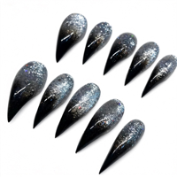 Ongles en gel de luxe faits à la main, longs, style stiletto, griffes de dragon, noir scintillant, dégradé argent chromé, gothique, alternative, vente en gros