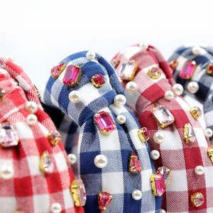 عصابة رأس نسائية عصرية على شكل زهرة فاخرة مزينة بالكريستال - Product Image 4