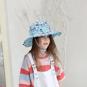 Vente en gros de chapeau seau d'été imprimé ajustable pour bébé et enfant <span class=keywords><strong>casquette</strong></span> Panama pour enfant <span class=keywords><strong>casquette</strong></span> <span class=keywords><strong>anti</strong></span>-<span class=keywords><strong>UV</strong></span> chapeau rose avec ficelle pour enfants - Product Image 6