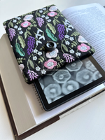 Sarung Kindle Bordir Bunga, Kantong Kindle Berlapis, Hadiah untuk Pecinta Buku, Pelindung E-reader