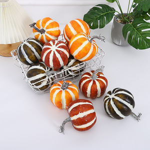 Calabazas Artificiales Blancas de Espuma para Decoración Rústica de Cosecha, Varios Tamaños, para Halloween, Pascua, Navidad - Product Image 3