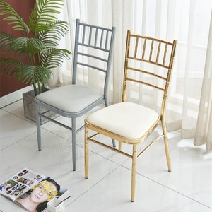 Chaise Chiavari pour Mariage, Hôtel, Banquet, Événements – Location Moderne Dorée, Extérieure, Durable, Imperméable, Empilable - Product Image 6