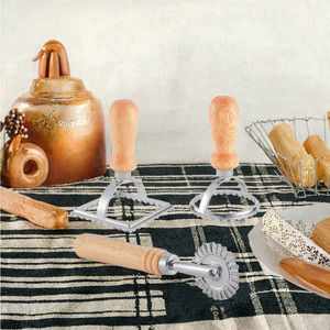 ชุดแม่พิมพ์ตัดขนมอบคุกกี้ทำจากโลหะผสมสังกะสีแม่พิมพ์ทำเกี๊ยวตัดบิสกิตพร้อมด้ามไม้ชุดตัดคุกกี้ - Product Image 2