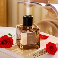 Diffuseur d'arômes automatique au design de flacon de parfum, USB-C, quatre réglages ajustables, adapté aux hôtels et aux salons