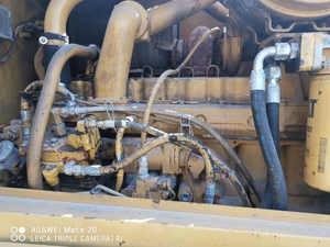 Niveleuse 140h 140K pour machines de construction mettant en évidence le composant moteur de base - Product Image 4