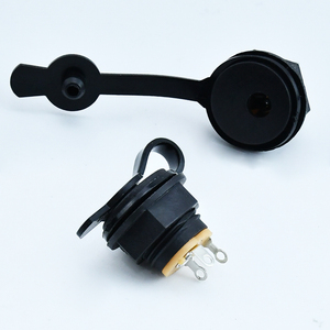 DC-022M presa di corrente CC <span class=keywords><strong>3</strong></span>,5x1,<span class=keywords><strong>3</strong></span> MM con dado di montaggio in plastica - Product Image 2