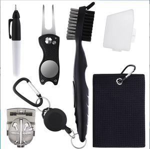 Blocco portatile per la registrazione dei punti di golf con attrezzo per riparare divot, marcatore per palline, tee, matite e contatore dei colpi - Product Image 1