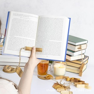 Cross Border <b>Wooden</b> <b>Bookend</b> Scenic Christmas Design Minimalist Style Natural Wood Color Single Piece For Adults Reading Support - Product Image 2