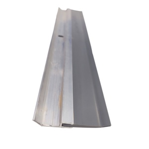 Guide des types <span class=keywords><strong>de</strong></span> joints <span class=keywords><strong>de</strong></span> <span class=keywords><strong>bas</strong></span> <span class=keywords><strong>de</strong></span> <span class=keywords><strong>porte</strong></span> <span class=keywords><strong>de</strong></span> <span class=keywords><strong>garage</strong></span> : Joint <span class=keywords><strong>de</strong></span> <span class=keywords><strong>bas</strong></span> <span class=keywords><strong>de</strong></span> <span class=keywords><strong>porte</strong></span> <span class=keywords><strong>coulissante</strong></span> en caoutchouc avec support en aluminium - Product Image 6