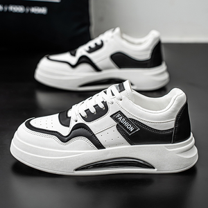 Chaussures pour hommes en cuir imperméables, chaussures de skate antidérapantes, baskets tendance et polyvalentes, chaussures de sport décontractées pour hommes - Product Image 1