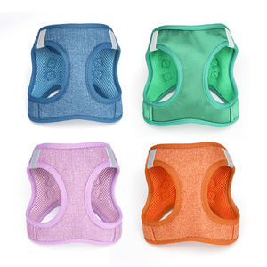 Hanyang OEM Harnais réglable pour chat et chien, type <span class=keywords><strong>gilet</strong></span> dorsal thoracique, en polyester, avec laisse et collier, Fournitures pour animaux de compagnie - Product Image 6