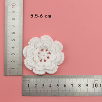 Fleur blanche au crochet à la main multicouche fleur au crochet à la main pour accessoires vestimentaires accessoires de cheveux sac accessoires de bricolage