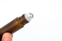 Lot de 12 bouteilles à rouleaux en verre épais transparent bleu ambré de 10ml pour huiles avec boules à rouleaux en acier inoxydable
