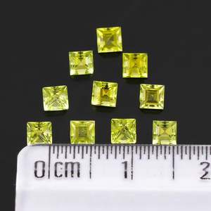 Piedra preciosa de peridoto natural YASHEE, corte cuadrado de 3x3 mm, calidad AA+ para la fabricación de joyas - Product Image 2