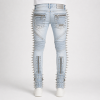 Jeans Biker à Spikes Personnalisés DiZNEW pour Hommes, Pantalon en Denim Côtelé à Fermeture Éclair et Clous, Fabricant Certifié BSCI, Usine Audituée OEM ODM