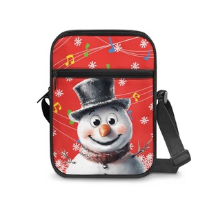 OUTSIDE Bolso bandolera con estampado de muñeco de nieve navideño, bolso mensajero ligero para hombres, uso diario, compatible con computadora de 8 pulgadas - Product Image 5
