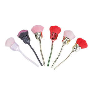 Brosse de nettoyage pour ongles 6 couleurs Rose, en plastique et nylon, avec manche électroplaqué, pour manucure - Product Image 1