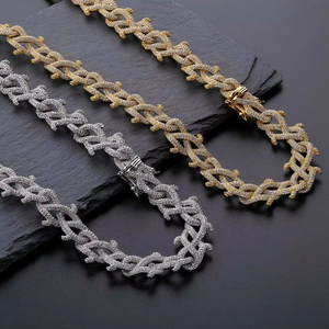 สร้อยข้อมือคิวบันประดับเพชรเซอร์คอนดีไซน์ทันสมัย สไตล์ฮิปฮอป สำหรับทุกเพศ - Product Image 1