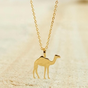 Collier <span class=keywords><strong>Dromadaire</strong></span> Mignon de Grossiste Fabricant, Bijoux Mode en Acier Inoxydable, Collier Forme de Chameau Animaux - Product Image 1
