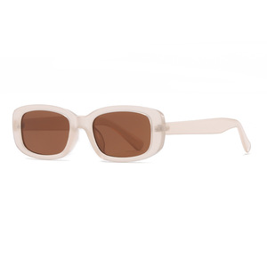 Lunettes de soleil rétro à petite monture noires pour femmes, matériau PC, protection UV400, type 3, pare-soleil 990 - Product Image 5