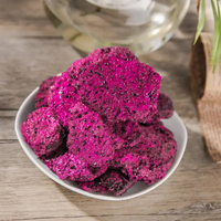 Pure natuurlijke gevriesdroogde rode drakenvrucht plakjes zonder suiker FD rode pitaya knapperige snack voor de wereldmarkt