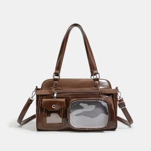 Bolso Ita Personalizado con Múltiples Bolsillos, Resistente al Agua, con Ventanas Dobles de PVC para Tarjetas de Identificación y Credenciales, Fabricante de Bolsos Ita - Product Image 4