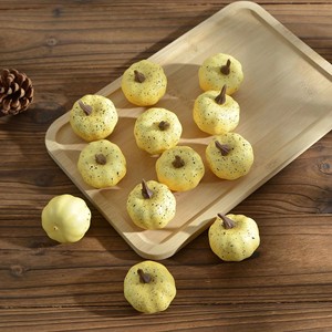 Ensemble de mini citrouilles artificielles en mousse assorties, décoratives, pour Thanksgiving, Halloween, la rentrée scolaire, Noël - Product Image 6