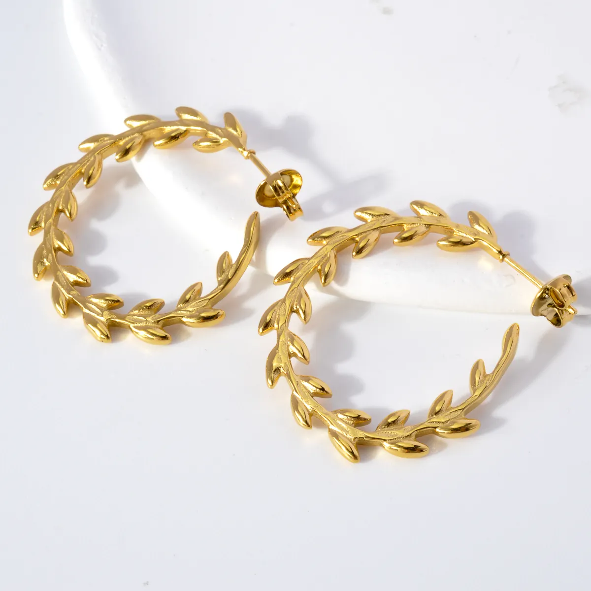 Wholesale bulk custom hypoallergenic waterproof gold plated stainless steel women Luxury fashion jewelry hoop earrings