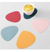 Ensemble de sets de table et de dessous-de-verre en cuir écologique, taille XL, design contemporain, lavables, pour table de cuisine et de salle à manger