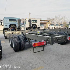 Camion de fret léger SINOTRUK HOWO 1-10 tonnes, 6 roues, type fourgon, 4 <span class=keywords><strong>x</strong></span> 2, mini, avec parois latérales en plaque - Product Image 3