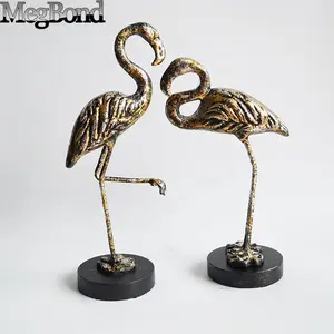 Antique gold metal pair of mini flamingo sculpture for ornaments, metal flamingo figurine