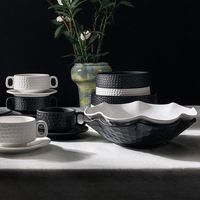 2027 Nieuwe Trends Porseleinen Servies Catering Luxe Restaurant Hotel Hoofdgerechten Matte Zwarte Keramische Dinerborden