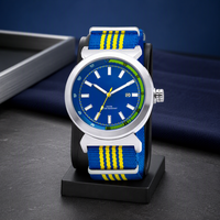 Montre-bracelet à quartz pour homme avec boîtier en acier inoxydable, bracelet en nylon, légère et décontractée