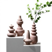 Vase en céramique de style nordique européen, design à bouche étroite, pour arrangement floral, décoration intérieure, salon, table à manger, fileté