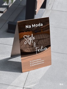 Insegna a Doppia Faccia in Acciaio Inox con Finitura a Specchio, Antivento e Pieghevole per Pubblicità su Marciapiede di Caffetterie - Product Image 3