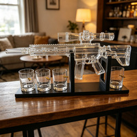 Ensemble de carafe à whisky en verre borosilicate en forme de fusil AR15, 4 verres à shot en forme de balle, support de présentation noir, design de lunette tactique, personnalisé