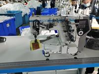 Nueva máquina de coser de enclavamiento de cama cilíndrica JACK K7 computarizada con inteligencia artificial con mangas de costura de mesa