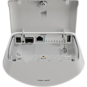 Antenne POE double bande MikroTik L22UGS-5HaxD2HaxD-15S 15dBi MANTBox AX 15s avec garantie d'un an pour les commutateurs réseau - Product Image 4