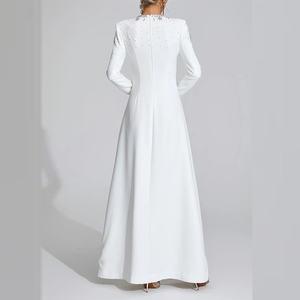 Abito da sera bianco a sirena con maniche regolari, scollo illusione con ricami di strass, lunghezza al pavimento, antistatico - Product Image 3