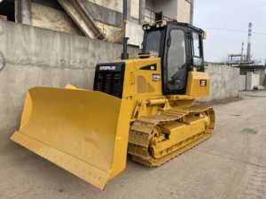 Bulldozer usado CAT D5M D6K Japón origen 2021 modelo 120HP potencia 7,5 m Capacidad de dormitación Komatsu para la venta - Product Image 2