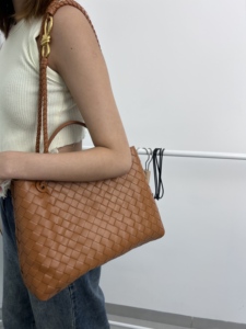 Trung Quốc trang web cho mua sắm trực tuyến Đôi Dây Đeo Vai thiết kế lớn thời trang PU Chất liệu Crossbody Ba lô túi xách cho phụ nữ - Product Image 6