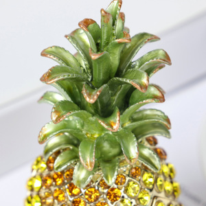 SHINNYGIFTS, figurita de <span class=keywords><strong>piña</strong></span> pintada a mano, caja de baratija de joyería esmaltada de cristal completo, adornos decorativos para decoración del hogar - Product Image 4