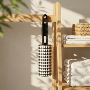 Rullo Leva-Pelucchi <span class=keywords><strong>a</strong></span> Scacchiera, Durevole e Adesivo, per la Rimozione di Peli di Animali Domestici, con Manico Ergonomico per Casa e Viaggi - Product Image 1