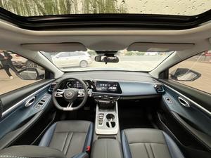 รถยนต์มือสอง GAC TRUMPHI GS3 ปี 2025 รุ่น SPEED 270T ENJOY EDITION RISING to PROMINENCE แบบ 5 <span class=keywords><strong>ประตู</strong></span> 5 ที่นั่ง SUV พร้อมหลังคาซันรูฟ สีเงินบนพื้นดำ - Product Image 4